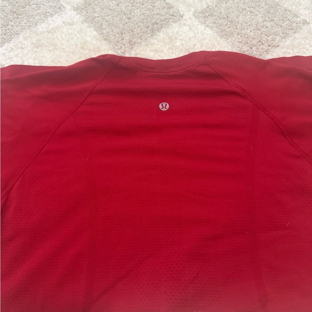 Lululemon Red swiftly tech short sleeve